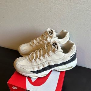 Nike Women’s Air Max 95 PRM in Light Cream/Oil Gray